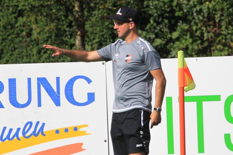 Read more about the article FCSII-Trainer Bernhard Jörg hört auf