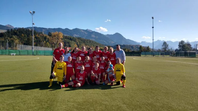 Mehr über den Artikel erfahren 1. FC Sonthofen Damen – SV Freihalden 6:1 (1:2)