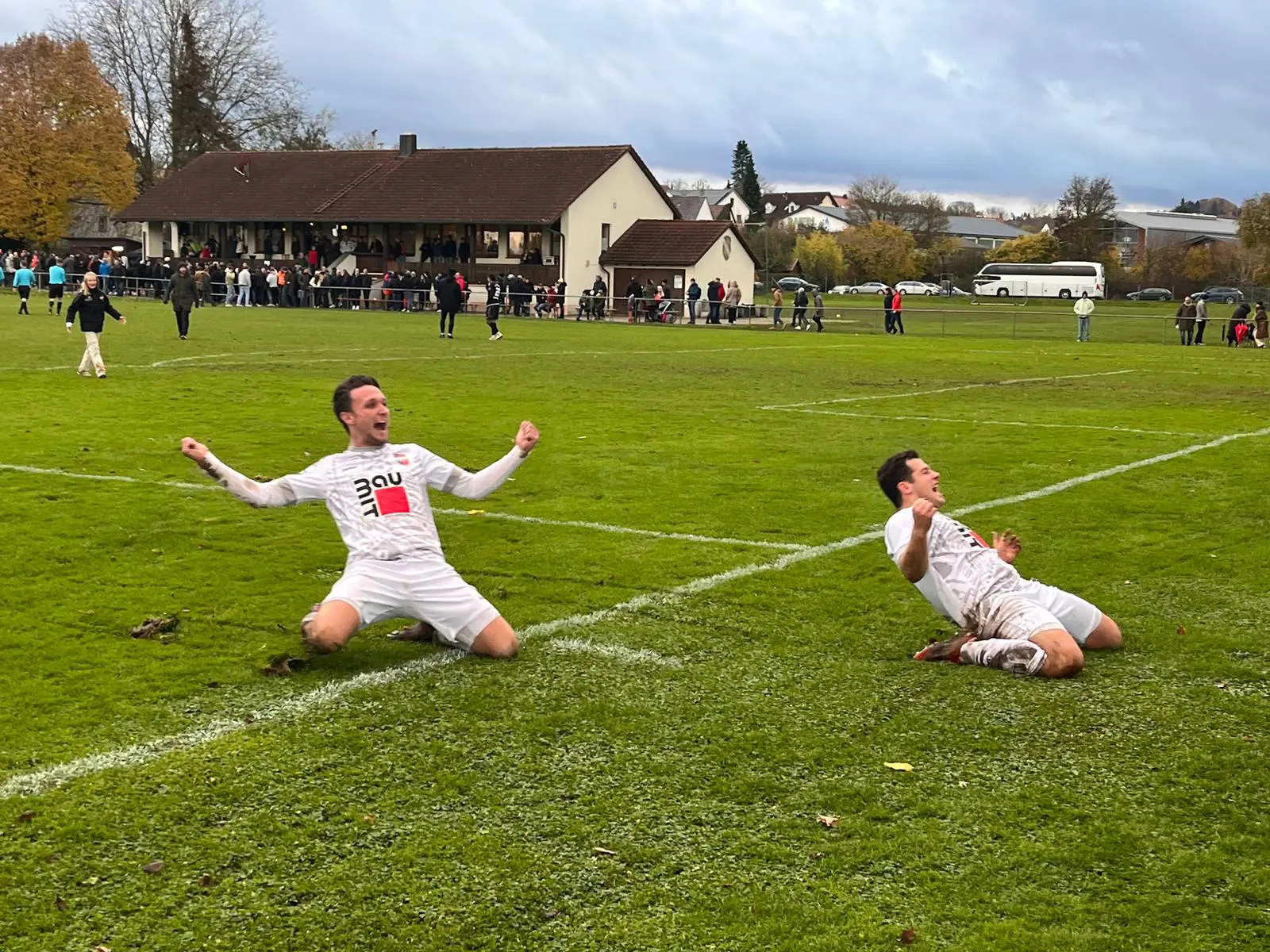Du betrachtest gerade FC Ehekirchen – 1.FC Sonthofen 0:2 (0:1) 
