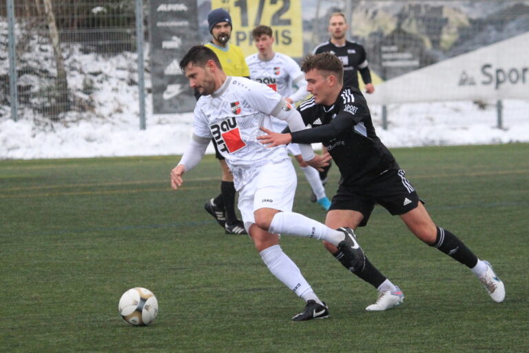 Read more about the article <strong>Blitzturnier in Kottern</strong>