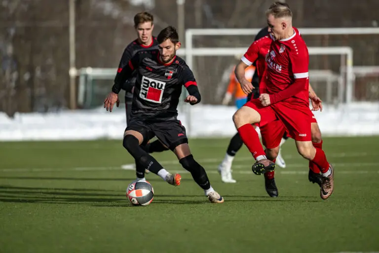 Mehr über den Artikel erfahren FC Pipinsried – 1.FC Sonthofen (Samstag)