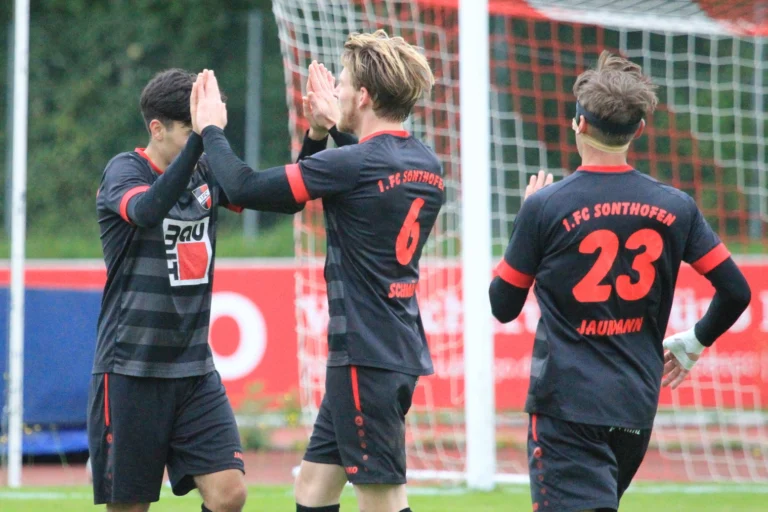 Mehr über den Artikel erfahren 1.FC Sonthofen – SC Oberweikertshofen 3:1 (1:1)